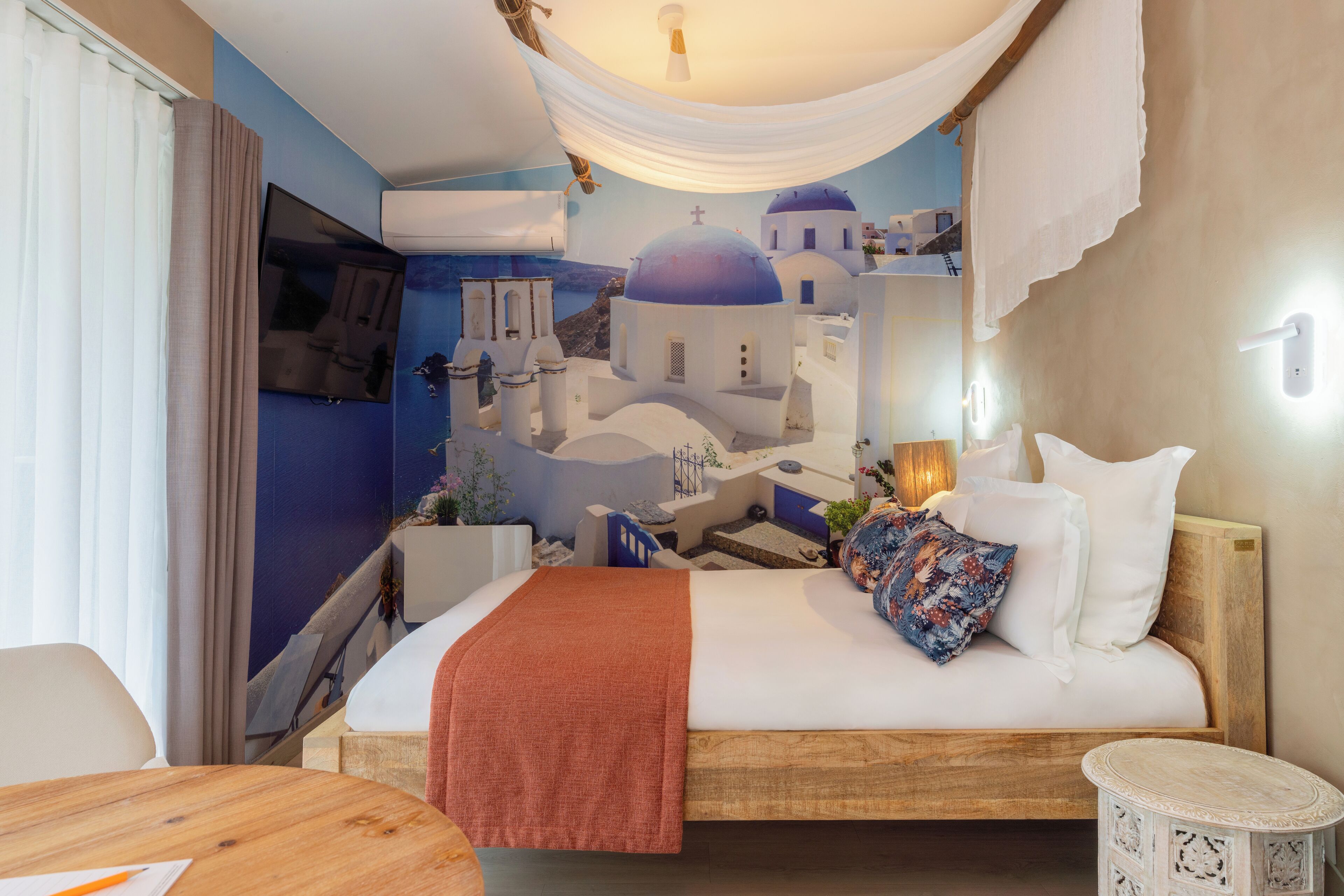 Lodge Double Bord D'étang | Hypo-allergenic bedding, minibar, individually decorated