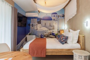 Lodge Double Bord D'étang | Hypo-allergenic bedding, minibar, individually decorated