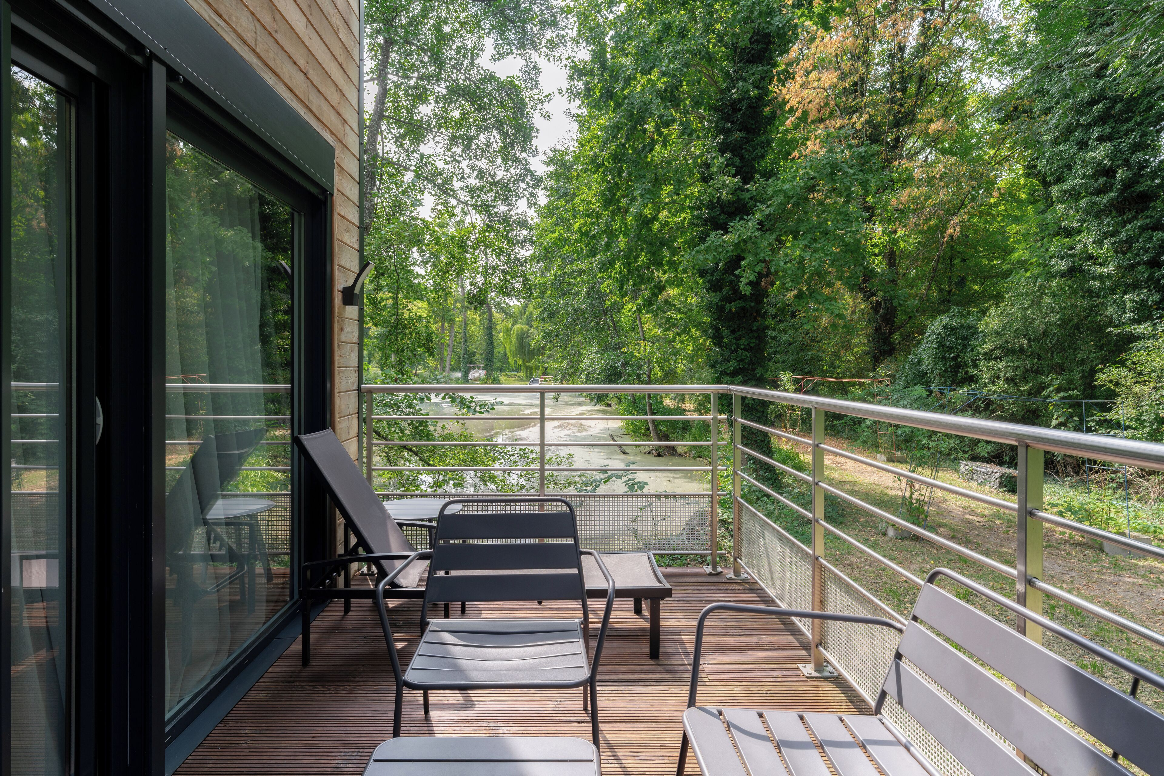 Lodge Duplex Bord D'étang | Terrace/patio