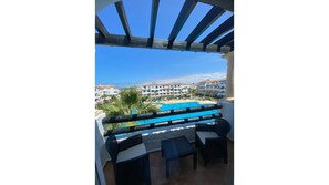 Property grounds - Superb apartment in residence with swimming pool (Sidi Rahal)