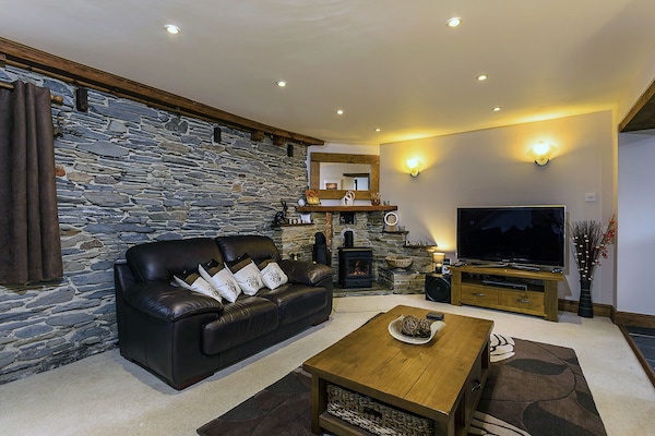 Luxurious relaxing living room, a true home away from home.