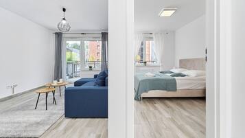 Apartment, 1 Bedroom, Balcony | Living room
