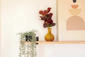 Interior detail - 1 Bedroom Flat - Shepherds Bush (Greater London)