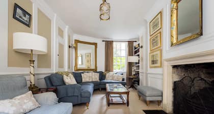 Spacious & Homely Georgian Town House Central Bath