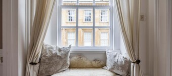 Spacious & Homely Georgian Town House Central Bath