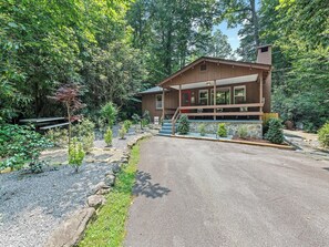 Exterior - Twinbrook #12: 3  BR, 2  BA Cabin / Bungalow in Maggie Valley, Sleeps 8 (Maggie Valley)