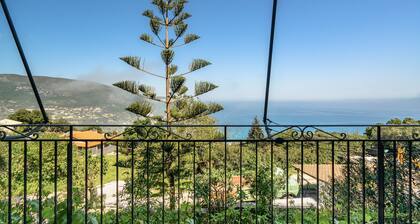 'Vangelis Apartment' mit Meerblick, Terrasse und WLAN