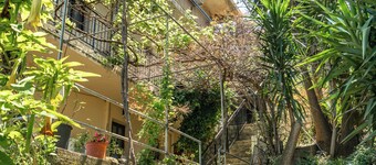 Apartment 'Vangelis Studio 2' with Mountain View, Terrace & Wi-Fi