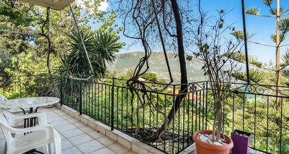 Appartement "Vangelis Studio 1" avec vue sur la mer, terrasse et Wi-Fi.