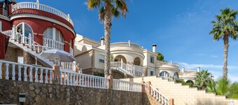 Holiday Home "RR Villa" with Pool, Terrace & Wi-Fi