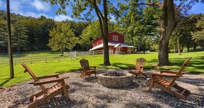 Lazy 8 is a remodeled historical farmhouse in the countryside of Snyder Co., PA