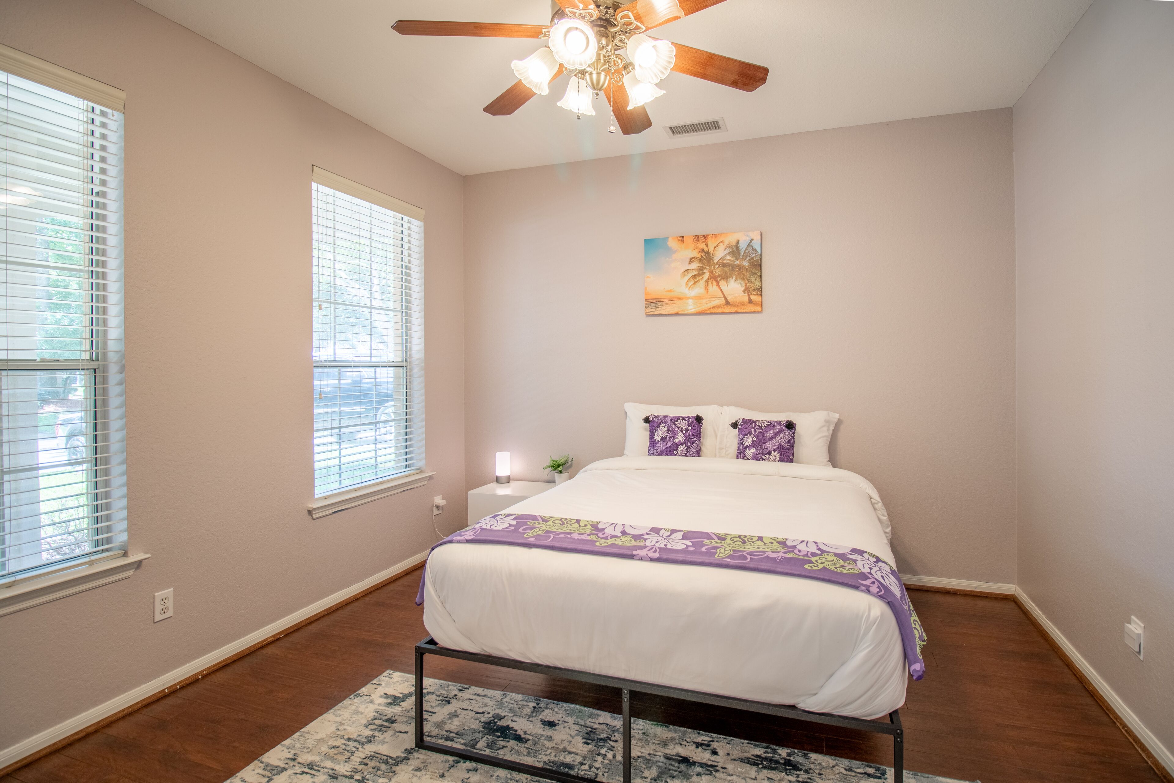 5BD/2.5BA HAWAIIAN OASIS IN THE WOODLANDS - ALOHA!