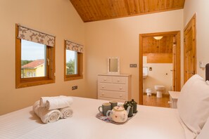 2 chambres, lit parapluie, Wi-Fi gratuit, draps fournis