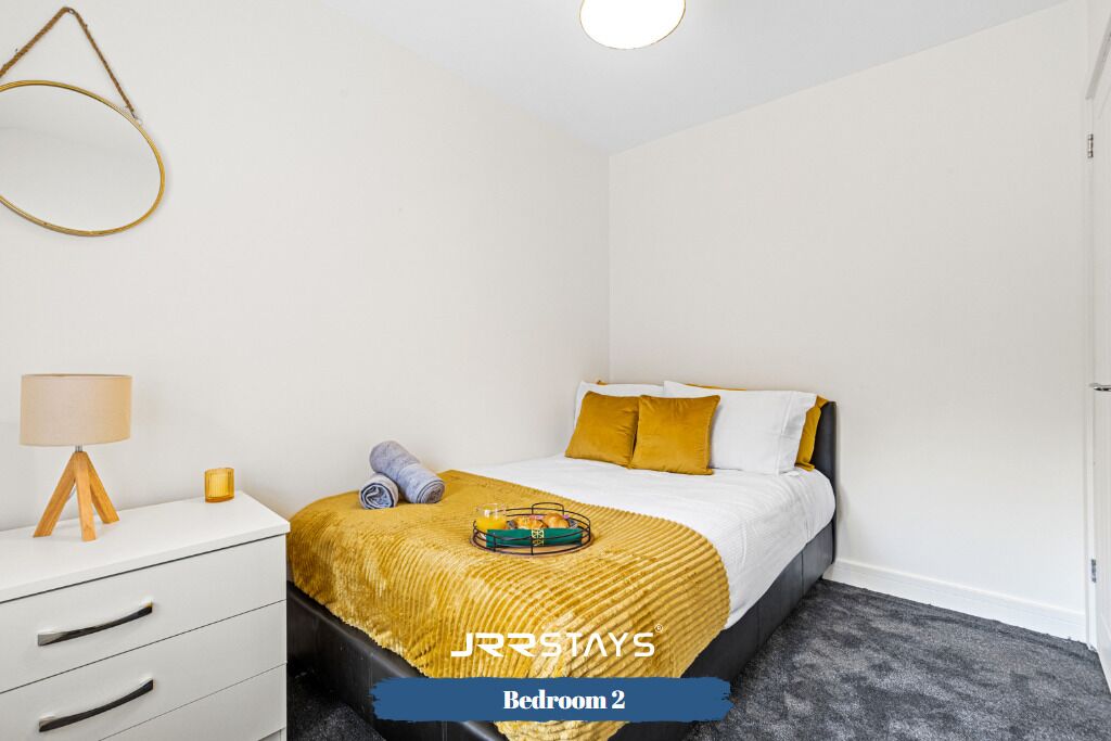 JRR Stays - West Midlands - Walsall - M6 J9 - WS2