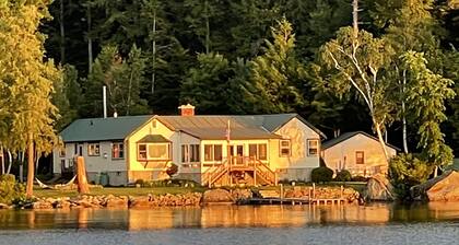 Lake Wentworth Estate: Unobstructed Sunset Views, Private Beach, Fire Pit, Lawn