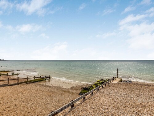 Delightful 2 Bed House a Stones Throw From Beach - Pass the Keys