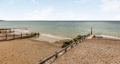 Delightful 2 Bed House a Stones Throw From Beach - Pass the Keys