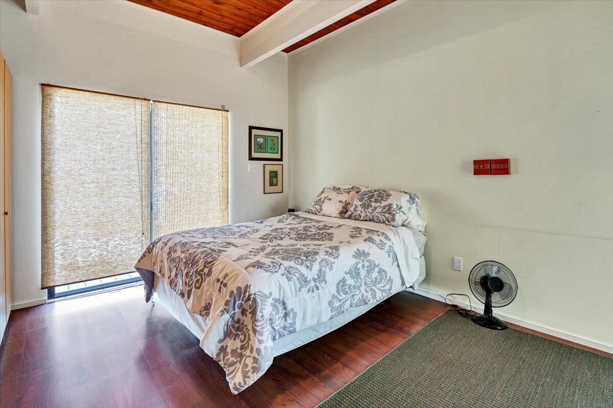 Modern Villa with private pond near Legoland and Delaware River. 