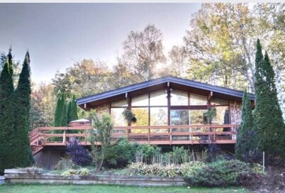 Le Coyote - 5 acre private forest 3 bedrooms CITQ 320122