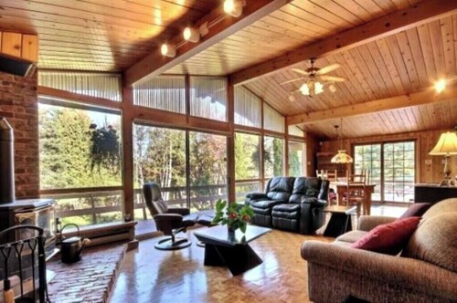 Le Coyote - 5 acre private forest 3 bedrooms CITQ 320122