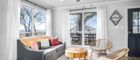 تلفزيون، مكتب