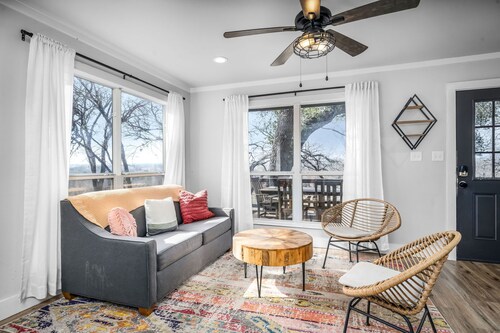 River Access | Pet Friendly | Fishing | Sleeps 5