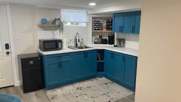 Frigorífic, microones, forn i placa de cuina