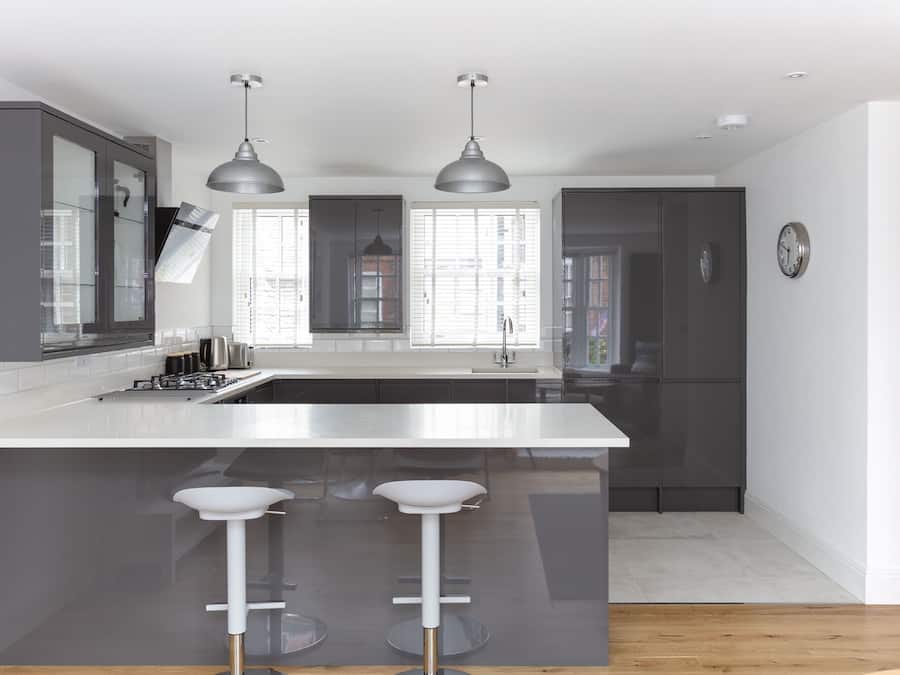 Apartamento Deluxe | Cocina privada | Frigorífico grande, horno, placa de cocina y lavavajillas