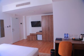 Deluxe-Doppelzimmer | 1 Schlafzimmer, Daunenbettdecken, Select-Comfort-Betten, Minibar