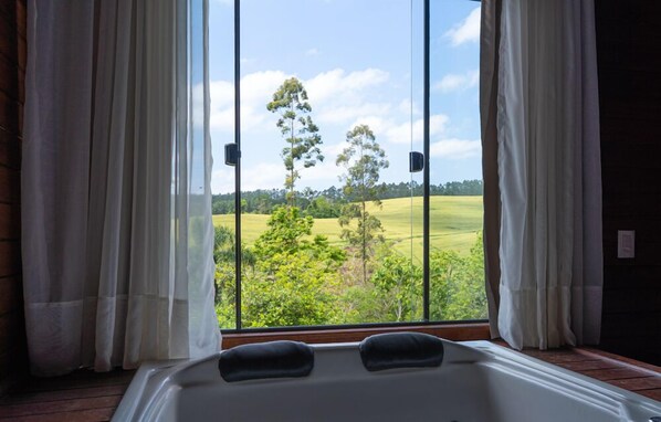 2 makuuhuonetta, ilmainen Wi-Fi, vuodevaatteet