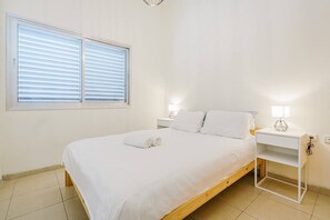 1 quarto, ferros/tábuas de passar roupa, Wi-Fi, roupa de cama