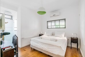 Uklassifisert bilde, 3 av 14, knapp