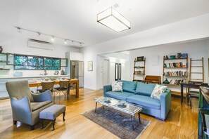 Uklassifisert bilde, 2 av 14, knapp