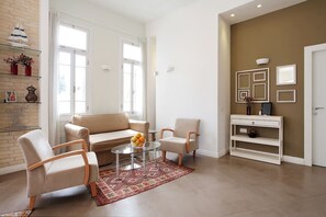 Uklassifisert bilde, 5 av 13, knapp