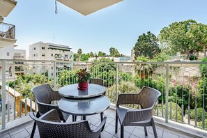 Nicht klassifiziertes Bild, 2 von 17, Schaltfläche