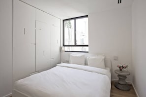 2 slaapkamers, een strijkplank/strijkijzer, wifi, beddengoed