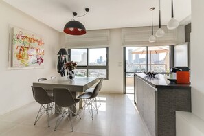 Dining - Wonderfull duplex 3BR Hakovshim SAFE ROOM ({{addressCityy}})