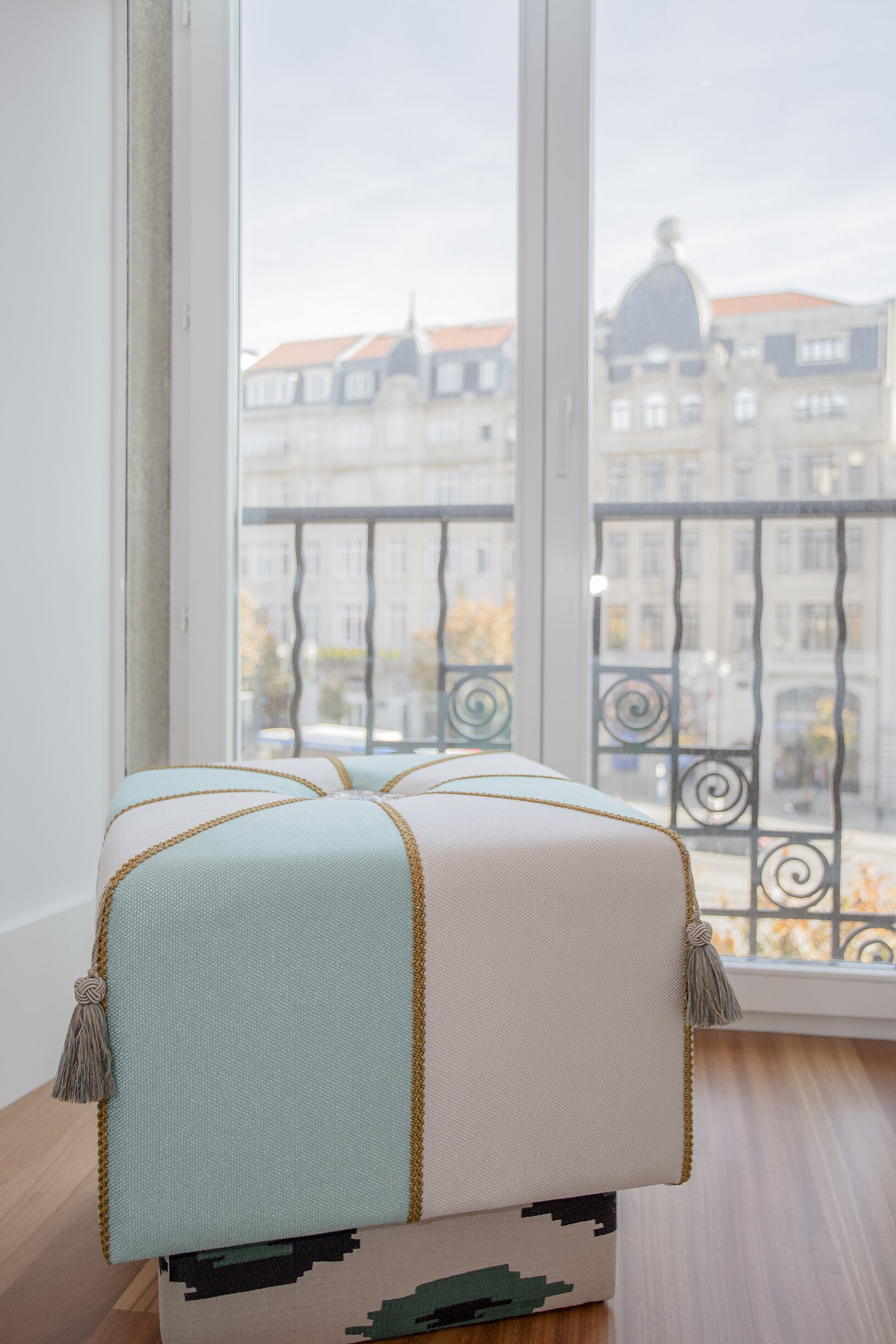 Liiiving - Aliados Luxury Apartment II