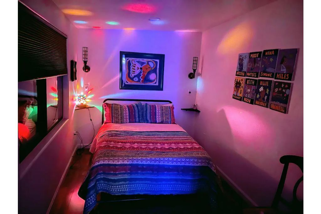 Rancho Moco - 5 Acres, Views and Whirlpool Tub!