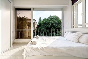 Uklassifisert bilde, 2 av 16, knapp