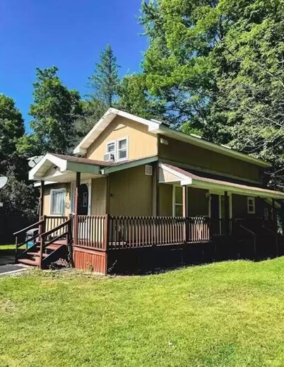 Beautiful Pet friendly cottage by the Stow Ferry