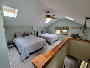 2 bedrooms, free WiFi, bed sheets - Beautiful Pet friendly cottage by the Stow Ferry (Ashville)