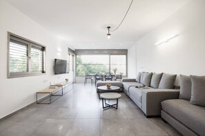 Nicht klassifiziertes Bild, 2 von 12, Schaltfläche