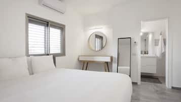 3 slaapkamers, een strijkplank/strijkijzer, wifi, beddengoed