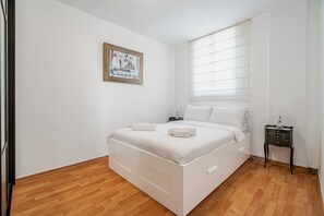 Uklassifisert bilde, 5 av 10, knapp