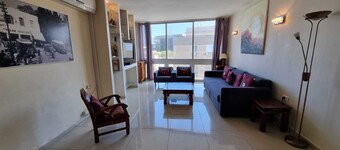 Spacious 2BR Ha-Medina Square SAFE ROOM