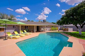 Outdoor pool, a heated pool