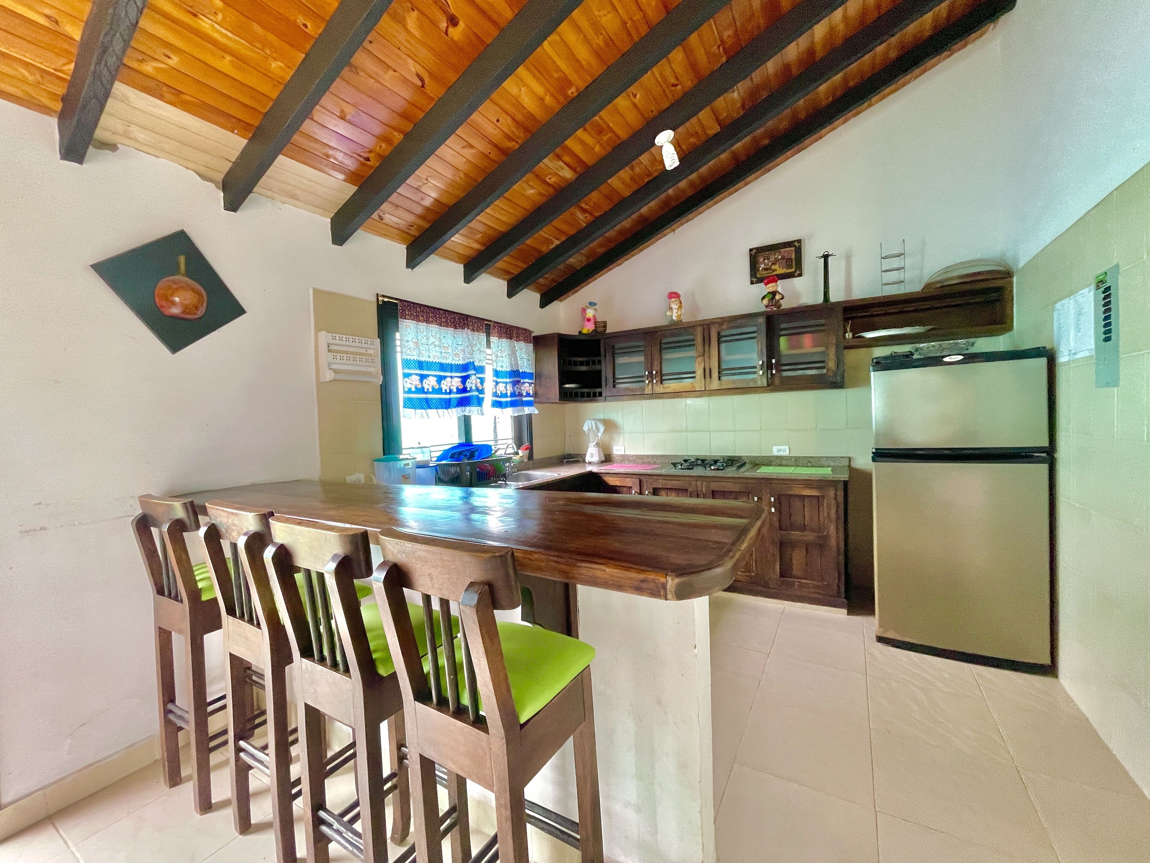 Beautiful Luxurious Villa on Lake Calima