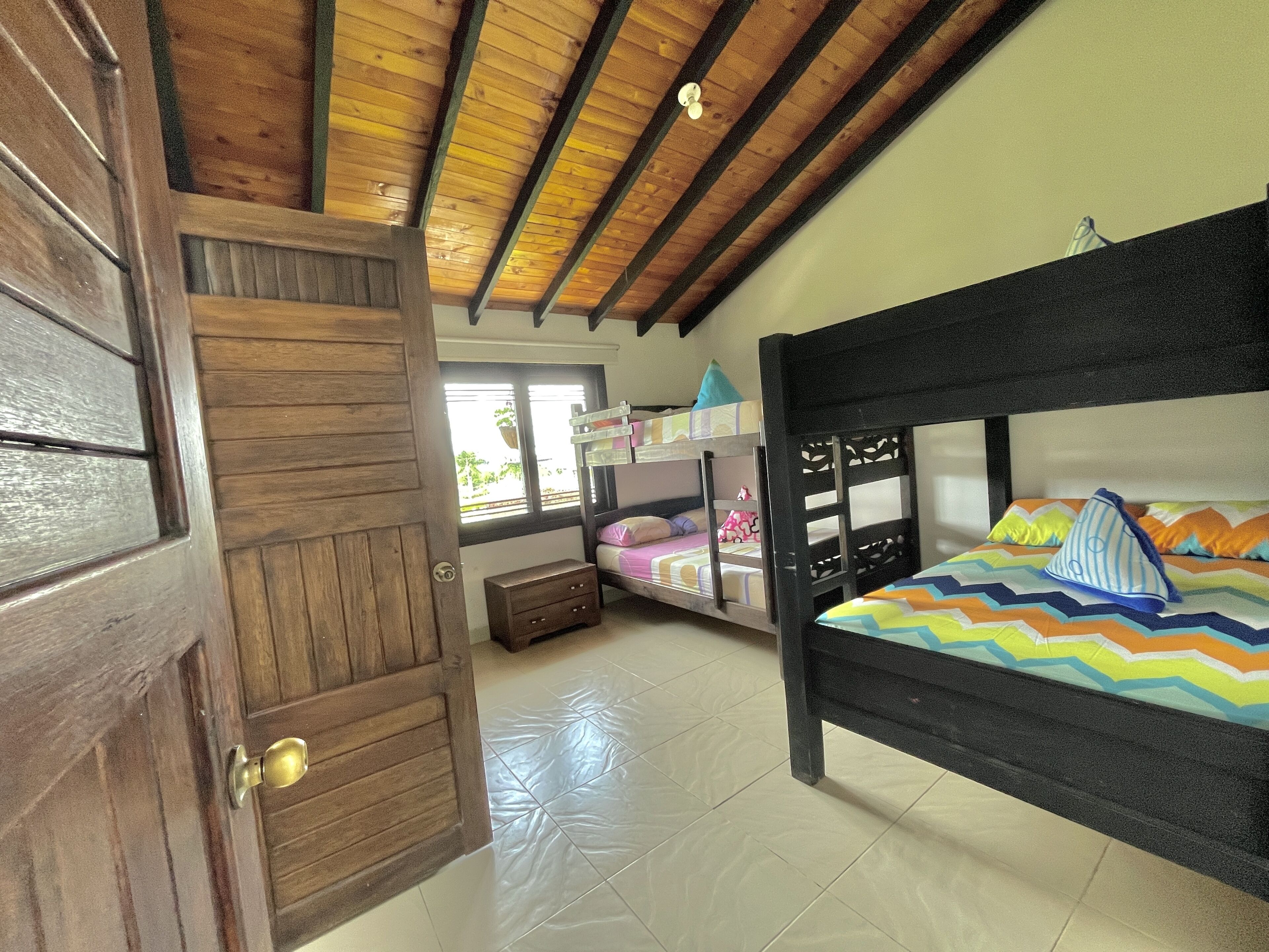 Beautiful Luxurious Villa on Lake Calima