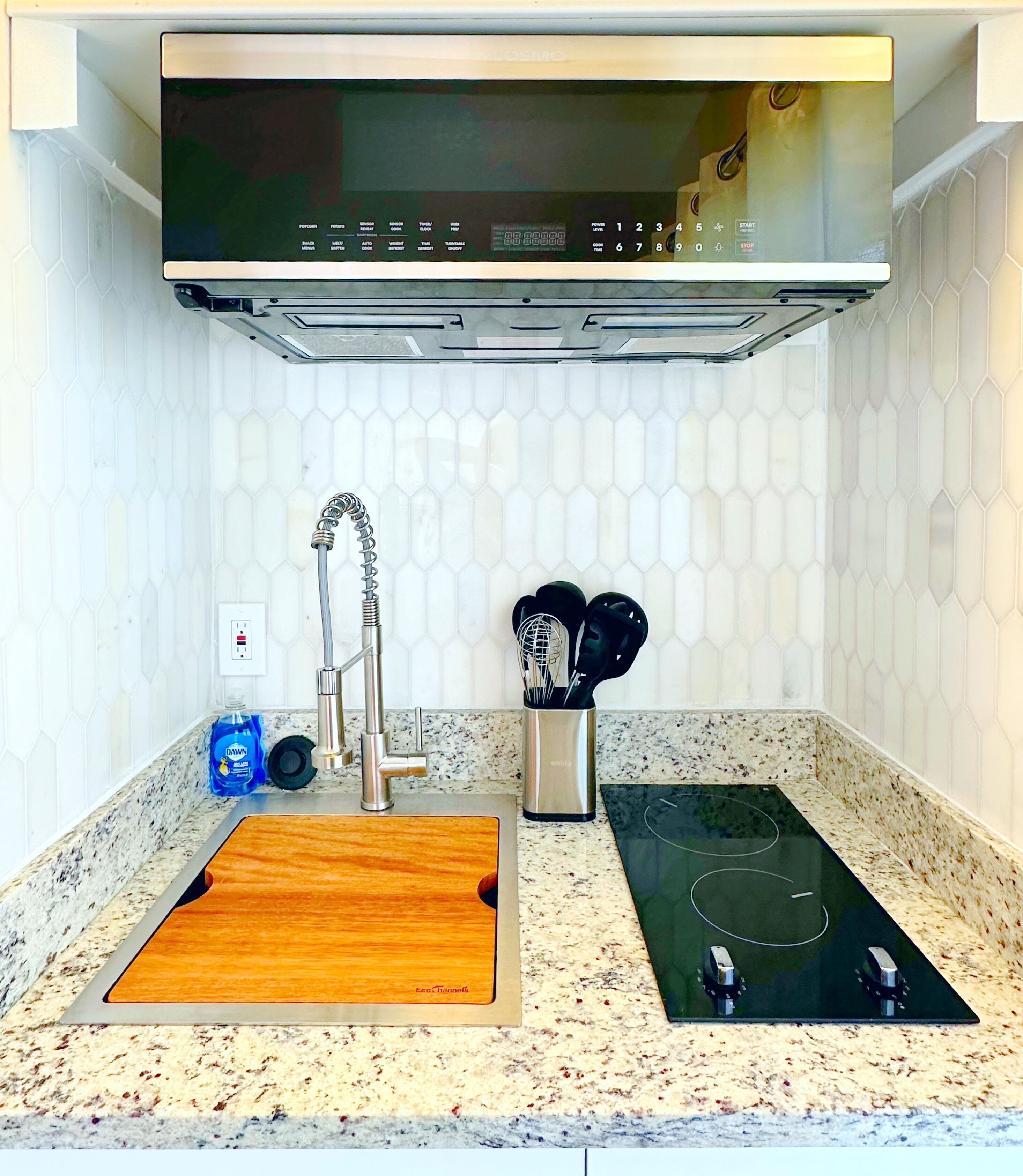 Comfortable Natural modern one bedroom Guesthouse